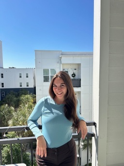 Jessica Lee standing outside and smiling